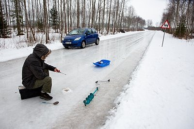 Olge liikluses hästi ettevaatlikud, kalamehed võivad tee peal olla!
