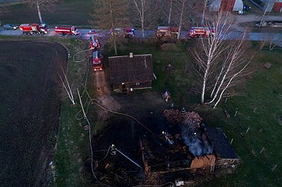 Tuletõrjujad kustutavad tulekahju